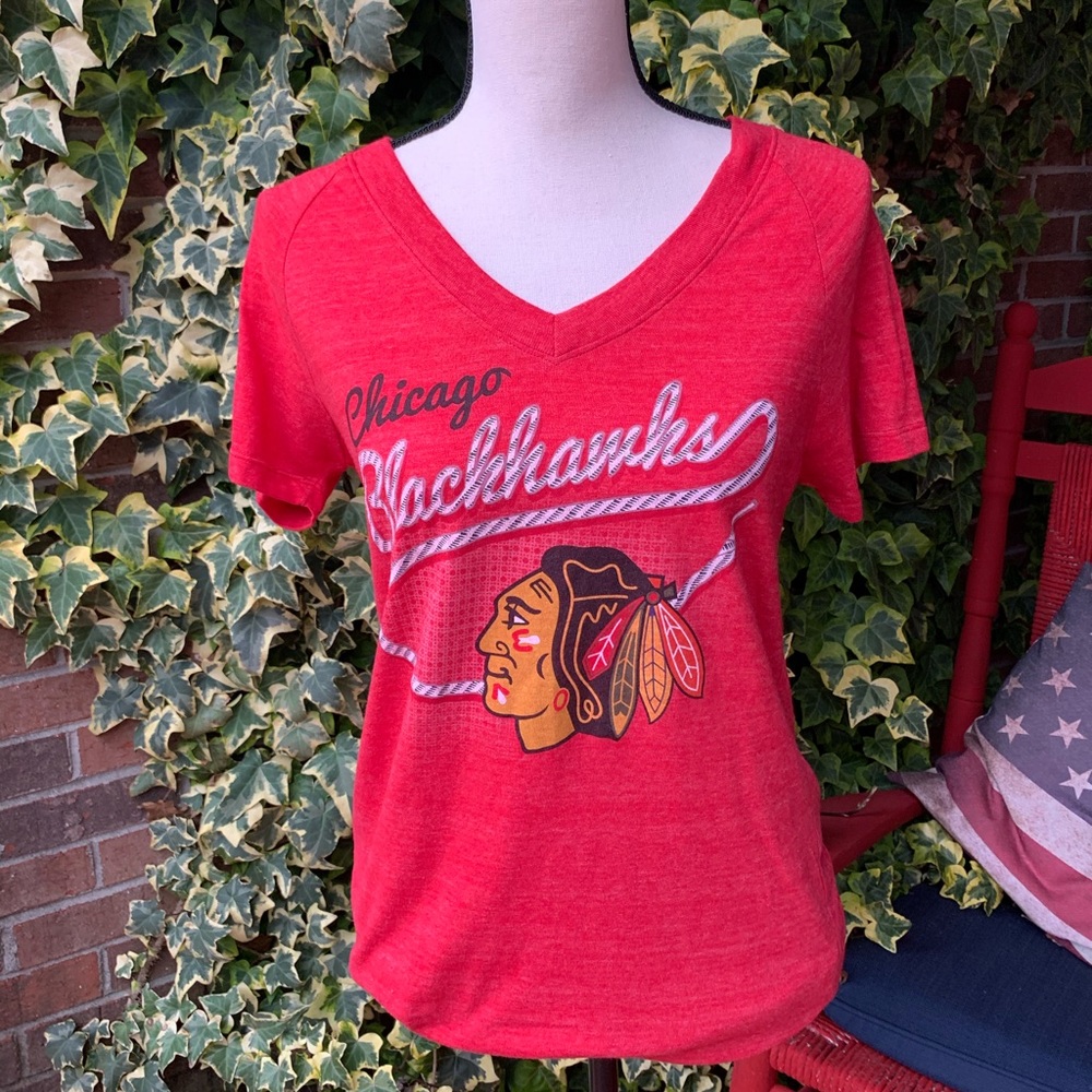 🧡 NWOT Chicago Blackhawks T-Shirt by Redbox